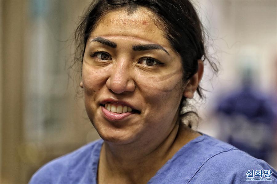 （国际疫情）（4）墨西哥：面罩下的抗疫护士