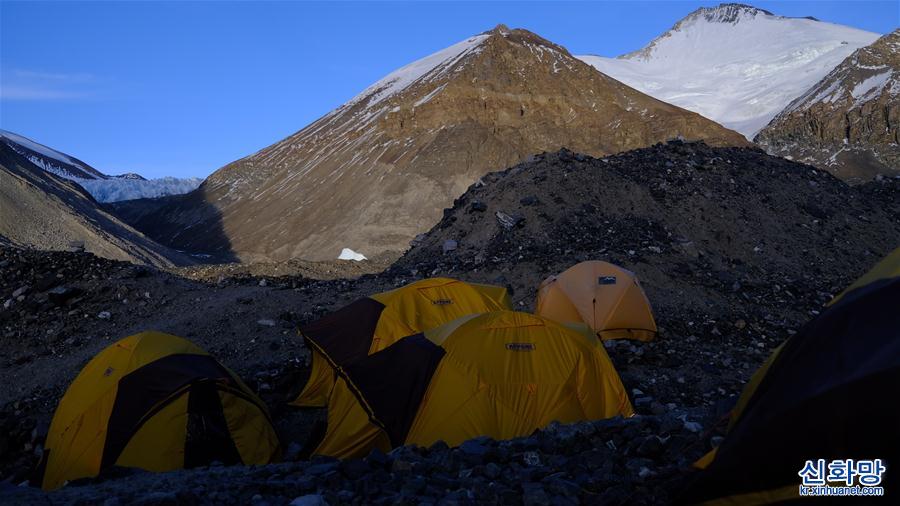 （2020珠峰高程測量）（5）挺進海拔5800米的珠峰過渡營地