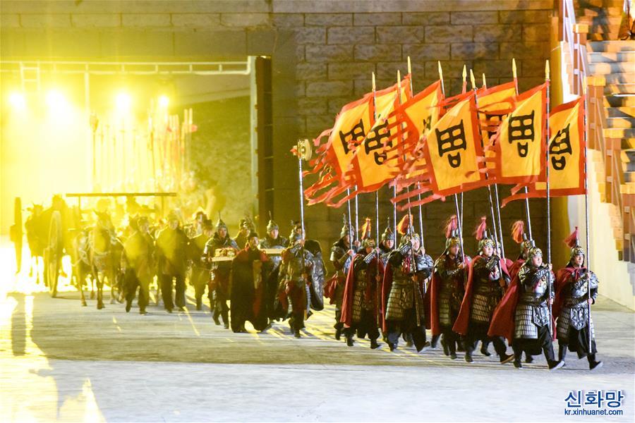 （社会）（4）大型实景神话音乐剧《昆仑之约》在乌鲁木齐上演