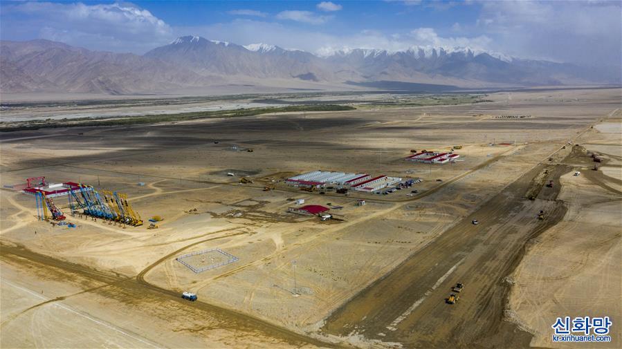 （經濟）（1）新疆海拔最高機場建設順利推進