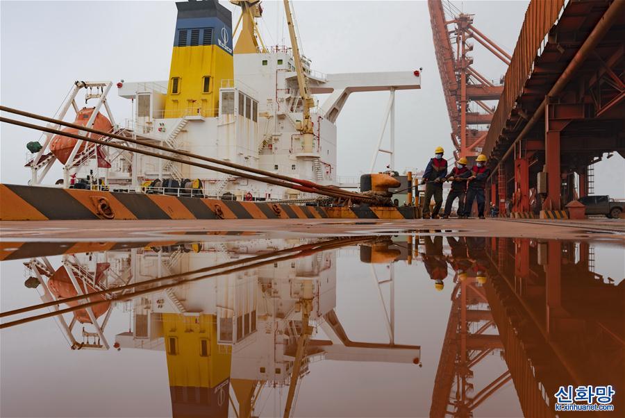 （經濟）（1）曹妃甸口岸上半年外貿貨物吞吐量超9000萬噸