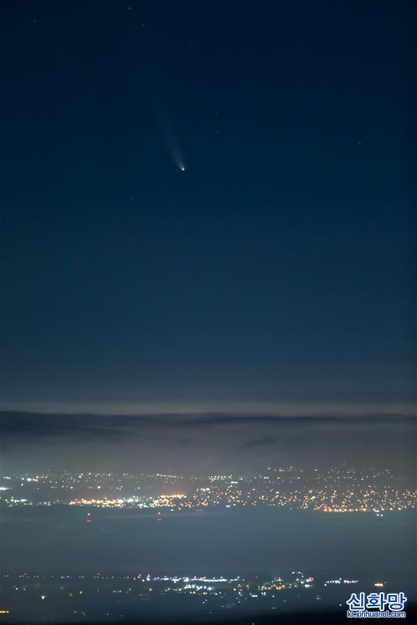 （国际）（2）尼欧怀兹彗星现身美国旧金山湾区夜空