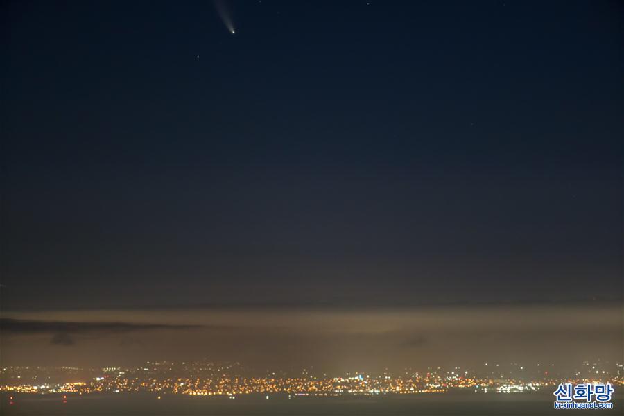 （国际）（5）尼欧怀兹彗星现身美国旧金山湾区夜空