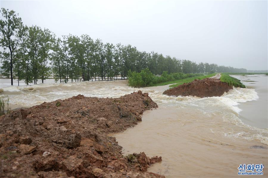 （防汛抗洪·图文互动）（2）安徽滁河实施爆破泄洪 启用两处蓄洪区