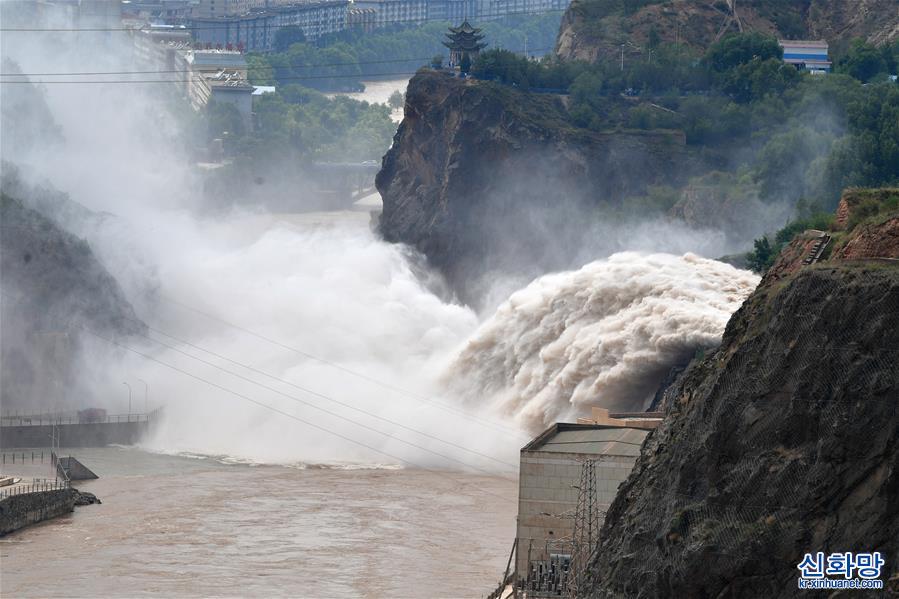 （新华视界）（2）黄河上游多个水库加大下泄流量确保安全度汛