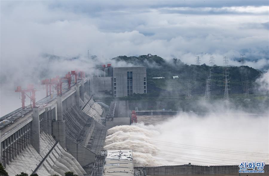 #（防汛抗洪·图文互动）（2）“长江2020年第3号洪水”在长江上游形成