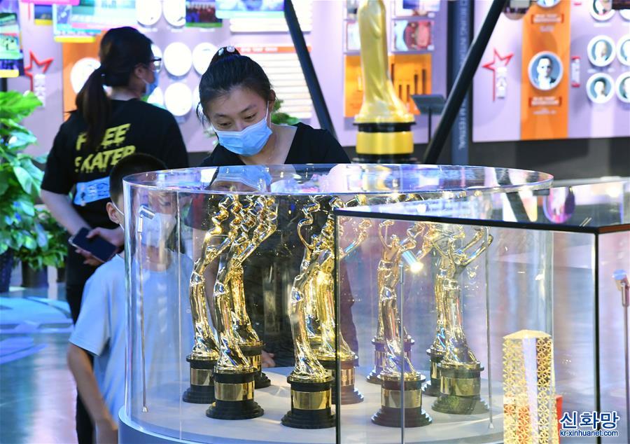 （文化）（1）北京國際電影節十周年特展舉行