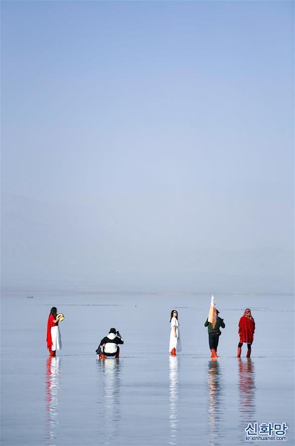 （美丽中国）（6）“天空之镜”茶卡盐湖