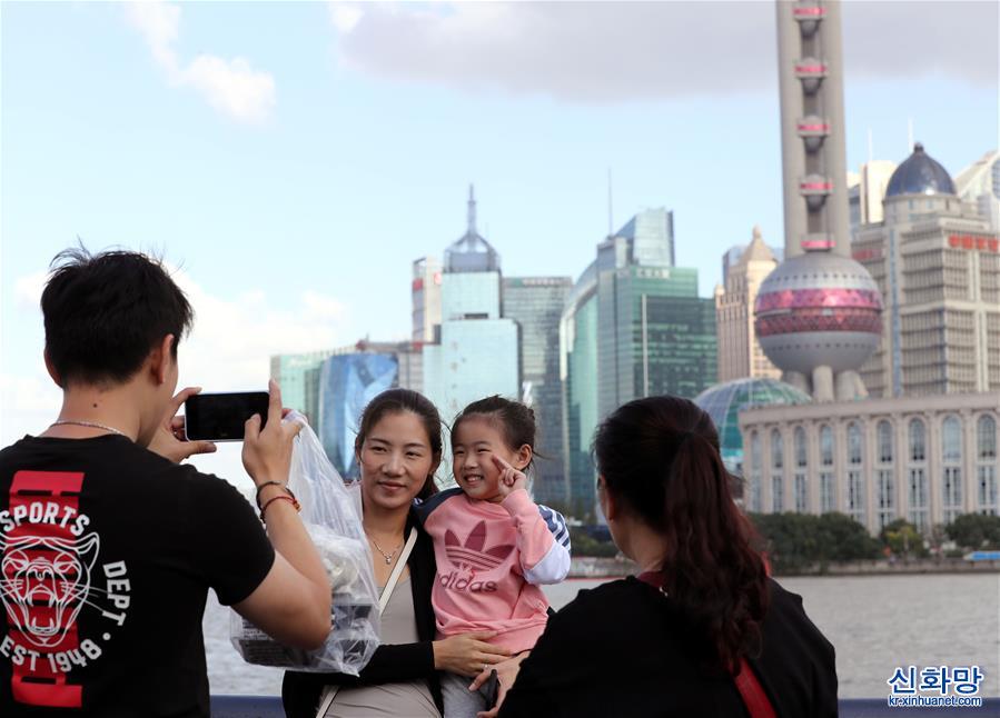 （社会）（2）国庆中秋假期上海旅游市场加速回暖