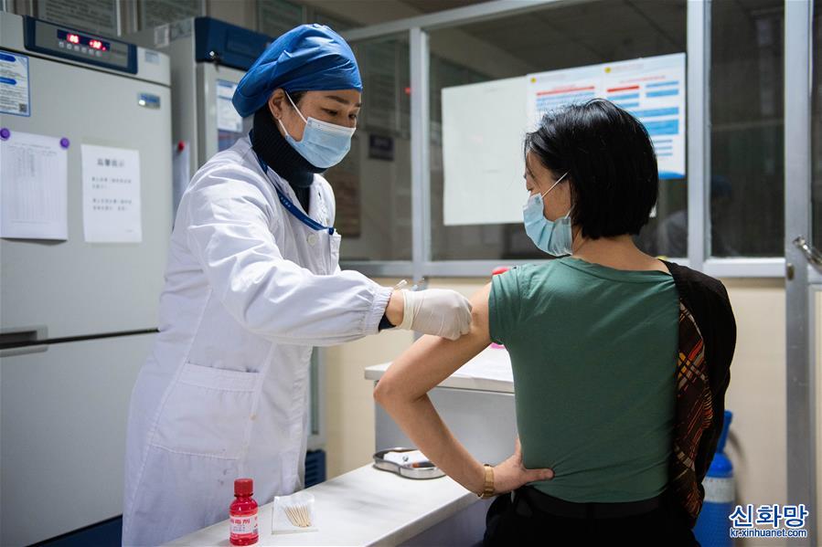 （社会）（4）湖南有序开展重点人群新冠疫苗接种