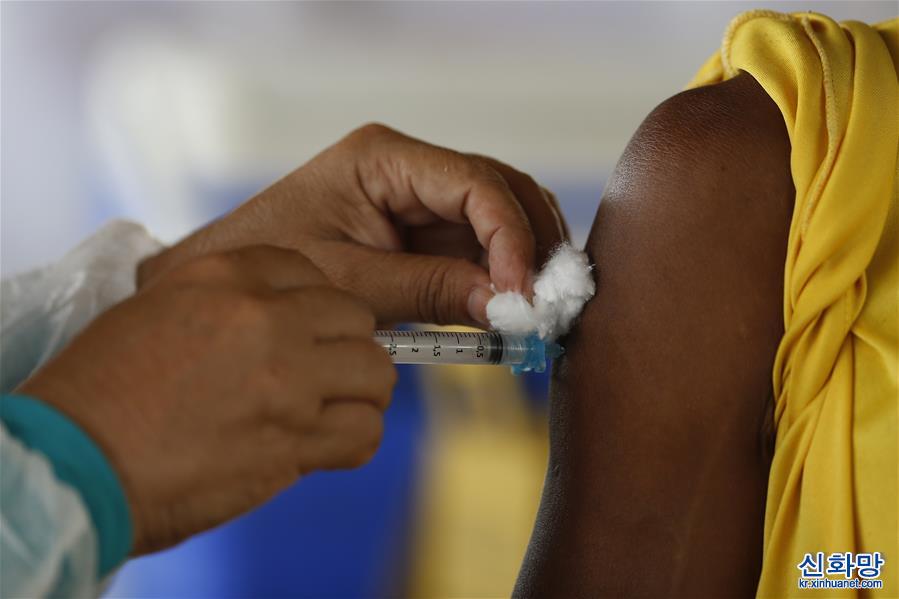 （国际疫情）（4）巴西亚马孙州原住民接种第二剂中国新冠疫苗