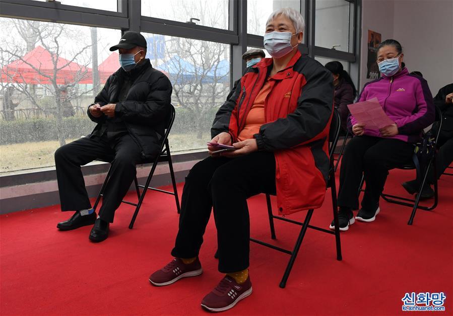 （聚焦疫情防控）（6）北京海淀：保障60周歲以上居民接種新冠疫苗