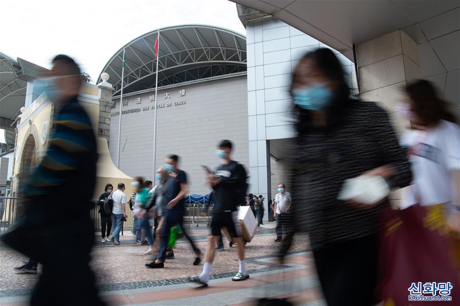 （港澳台·图文互动）（2）澳门为迎接“五一”假期内地游客到来做好各项准备