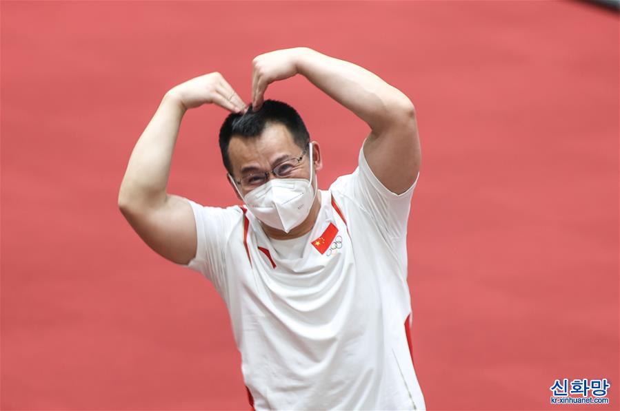 （东京奥运会）（9）举重——中国队进行首次热身训练