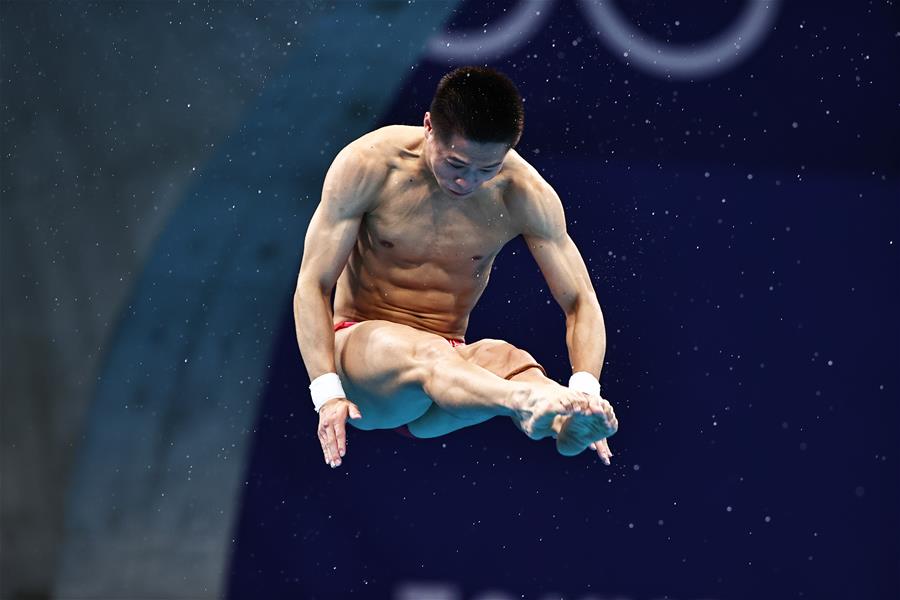 （東京奧運會）（10）跳水——男子10米跳臺決賽：中國選手包攬冠亞軍