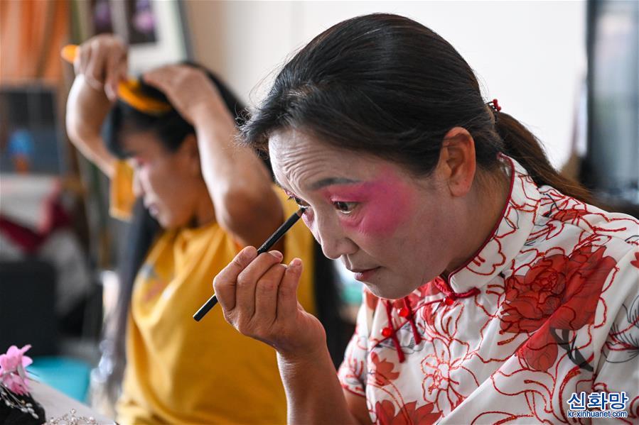 (文化)(3)传承非遗文化 唱响佤族清戏