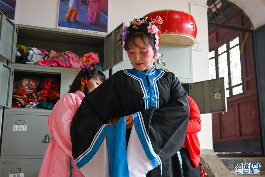 (文化)(4)传承非遗文化 唱响佤族清戏