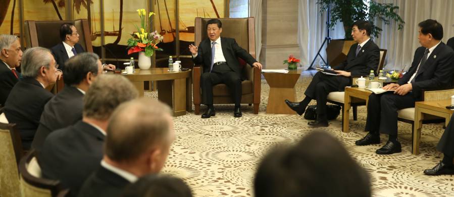 시진핑 주석, 보아오아이아포럼 이사회 성원들 회견