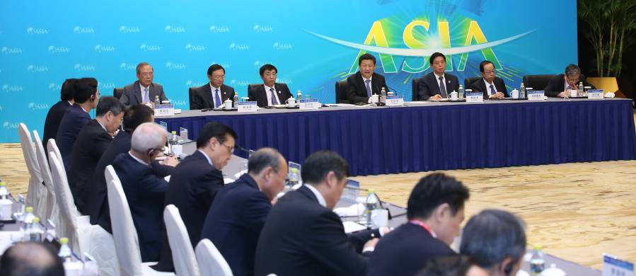 시진핑 주석, 중외 기업가 대표들과 좌담