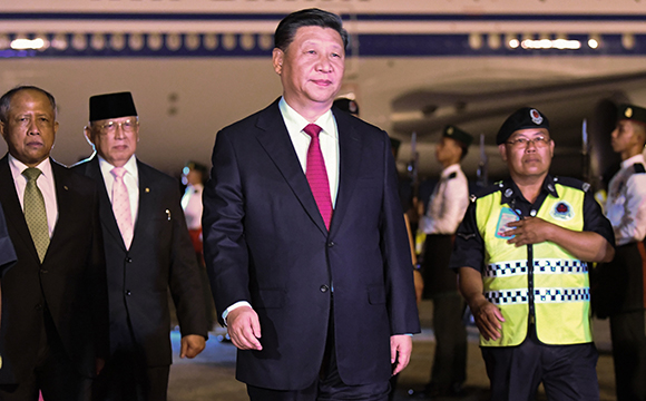 시진핑 中 국가주석, 반다르스리브가완에 도착해 브루나이 다루살람에 대한 국빈 방문 시작