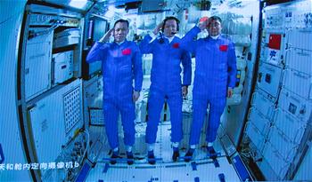 선저우(神舟)12호 우주비행사 3명 톈허(天和) 핵심선실 진입 성공
