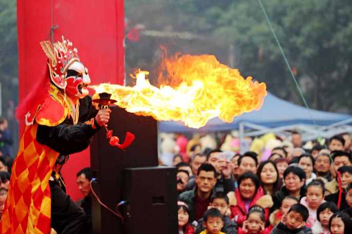 중국 각 지 전통 민간 예술 행사로 춘제 경축