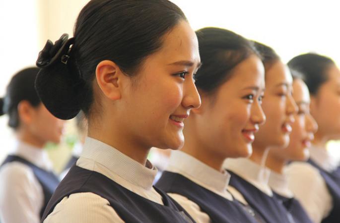 中쓰촨 항공사 승무원 모집 현장에 미녀들 운집