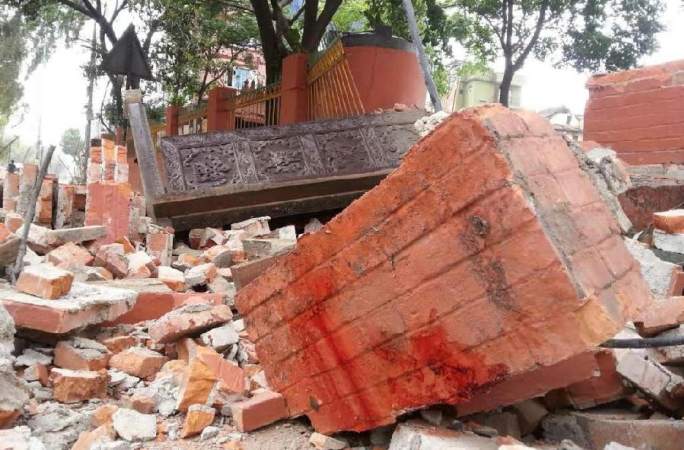 네팔서 리히터 규모 8.1 지진 발생