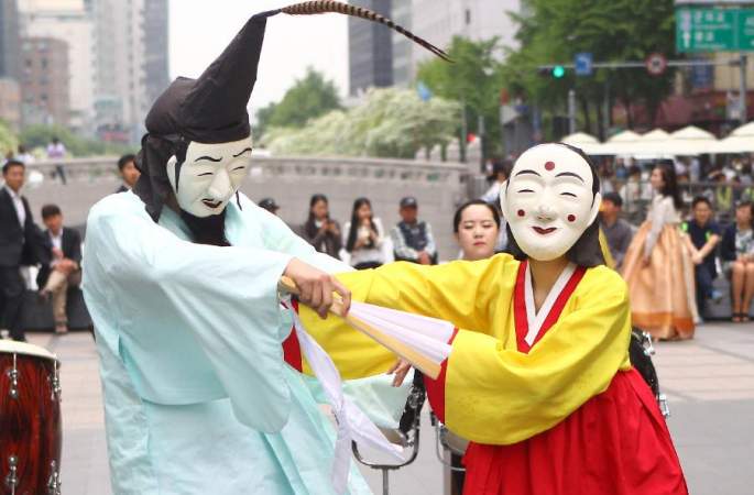 서울시 중심의 탈춤