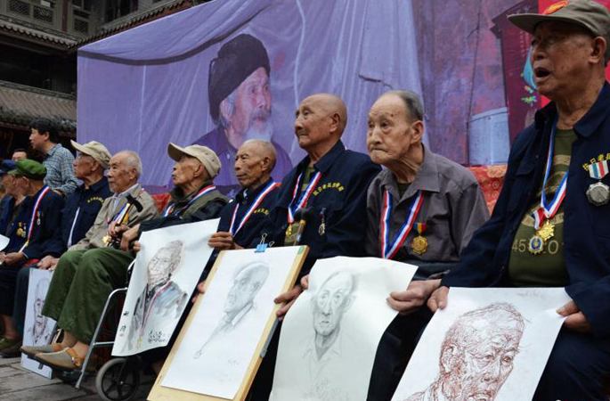 쓰촨 화가가 그린 항일전쟁 노병 초상화… 박물관 영구 소장
