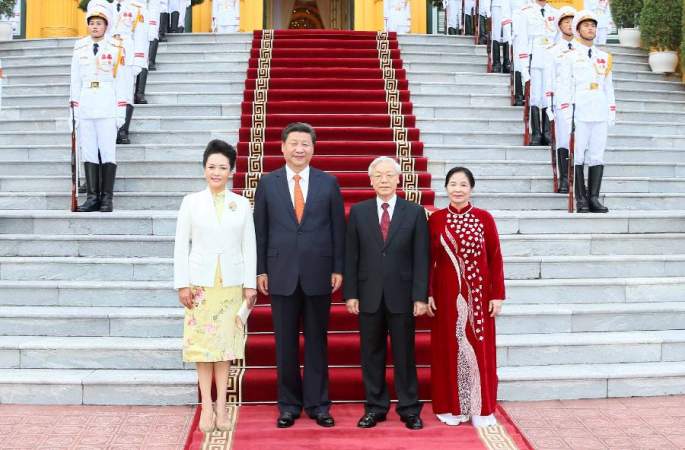 시진핑, 응우옌푸쫑 베트남 공산당 서기장이 마련한 환영식에 참석