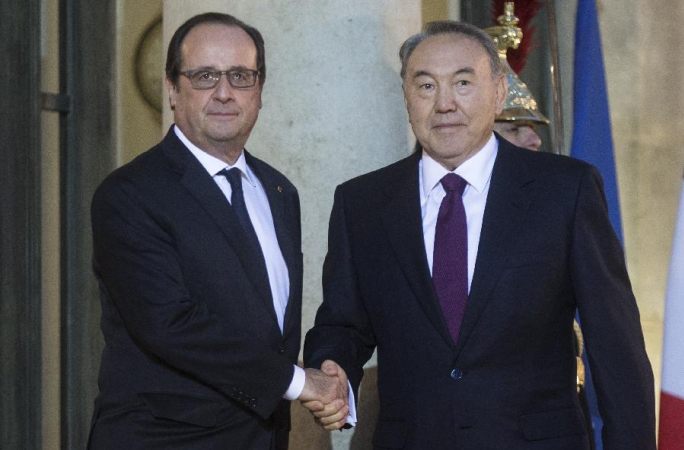 올랑드 프랑스 대통령, 나자르바예프 카자흐스탄 대통령과 회견