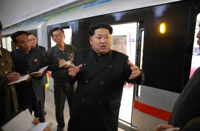 김정은 조선 최고지도자, 새로 건설한 지하철 시운행 참관
