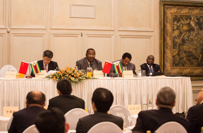 중국-짐바브웨 기업무역상담회 하라레서 개최