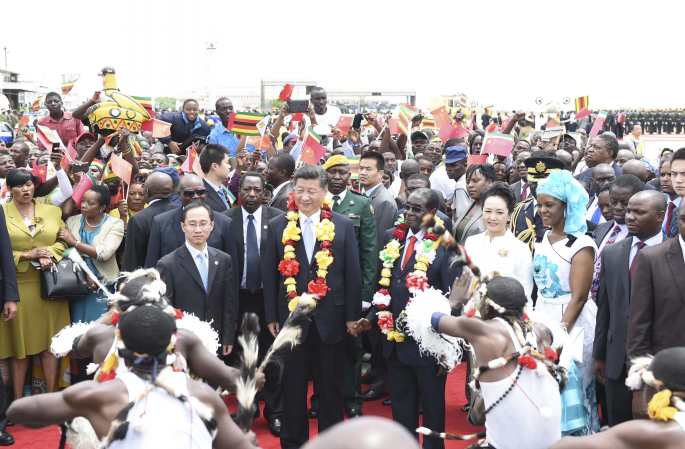 시진핑 中주석, 하라레에 도착해 짐바브웨 국빈방문 시작
