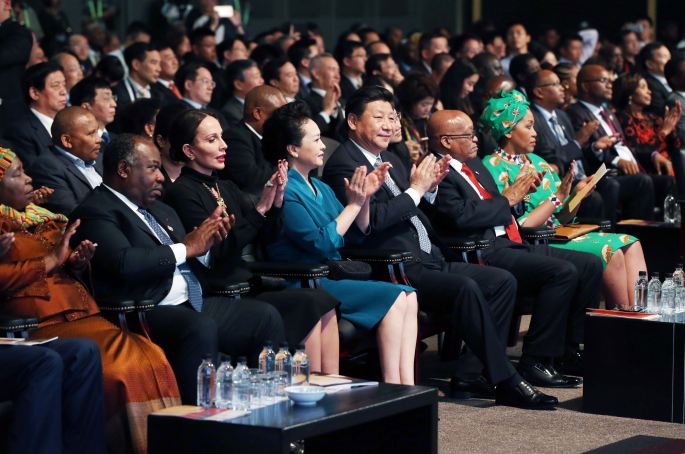 시진핑 주석 부부, 남아공 '중국의 해' 폐막식 공연 참석