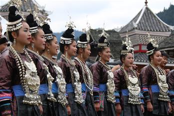 구이저우 리핑: 동족 마을, 향촌 여행의 정확한 길을 걸어 빈곤 탈출