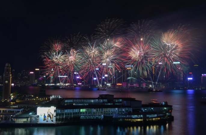 中 홍콩 빅토리아항 불꽃놀이 축제