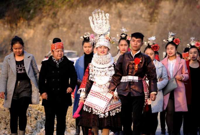 中 묘족 마을 전통 혼례식 탐방