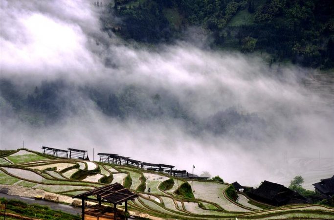 中 구이저우 충장, 그림과 같은 산촌 다락밭 풍경