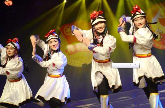 네이멍구 대학 문화제, 메인은 ‘몽골족 춤’