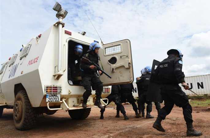 라이베리아 주재 中폭동진압군, 보안 등급 향상 실전 훈련