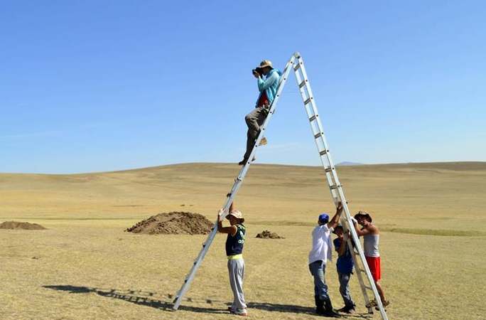 통신: 중국-몽골 연합 고고, 초원 실크로드 문화교류의 새로운 장 펼치다