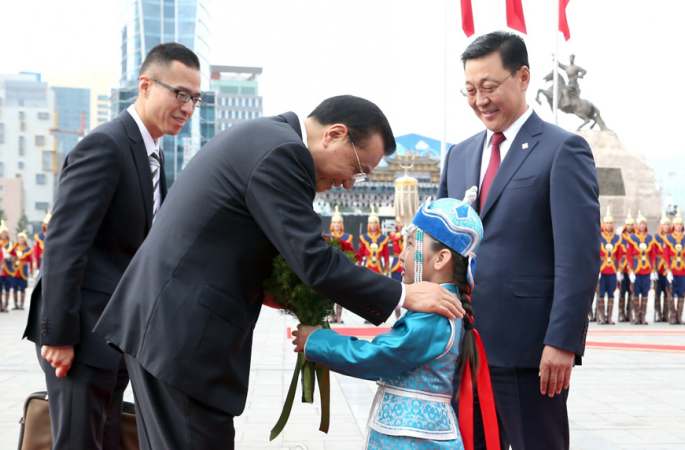 몽골국 총리, 특별 환영식을 열고 리커창 총리 환영