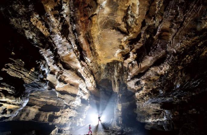 구이저우 “중국의 첫 긴 동굴” 탐사된 길이 근 200킬로 미터