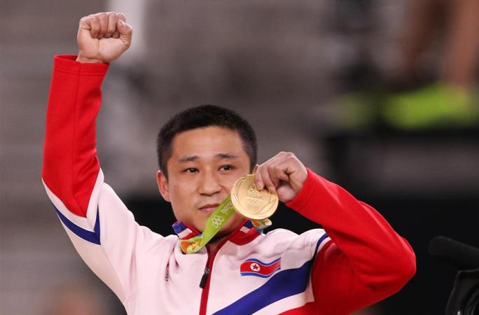 [리우올림픽] 조선 선수 리세광, 도마 금메달
