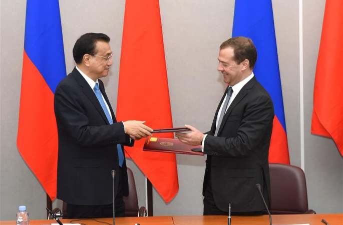 리커창 총리, 메드베테프 러시아 총리와 연합공보에 공동 서명