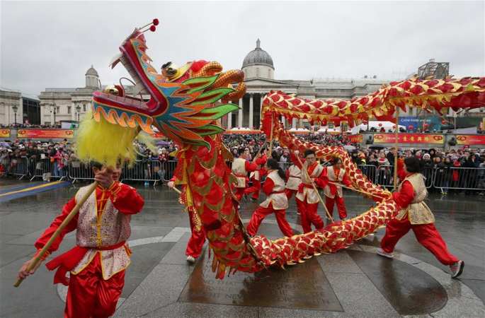 런던:중국 춘제 경축 행사 트래펄가 광장서 열려