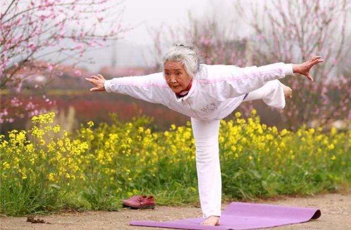 후베이 75세 할머니 요가 연습 14년, 노인 요가클럽 설립