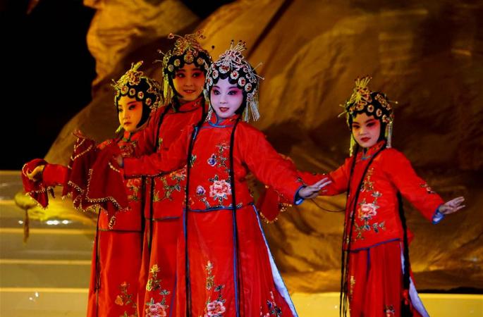 제35회 중국뤄양모란문화제 개막